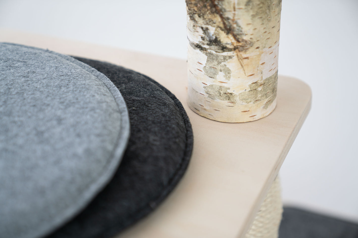 COZY - Eckige Filzkissen